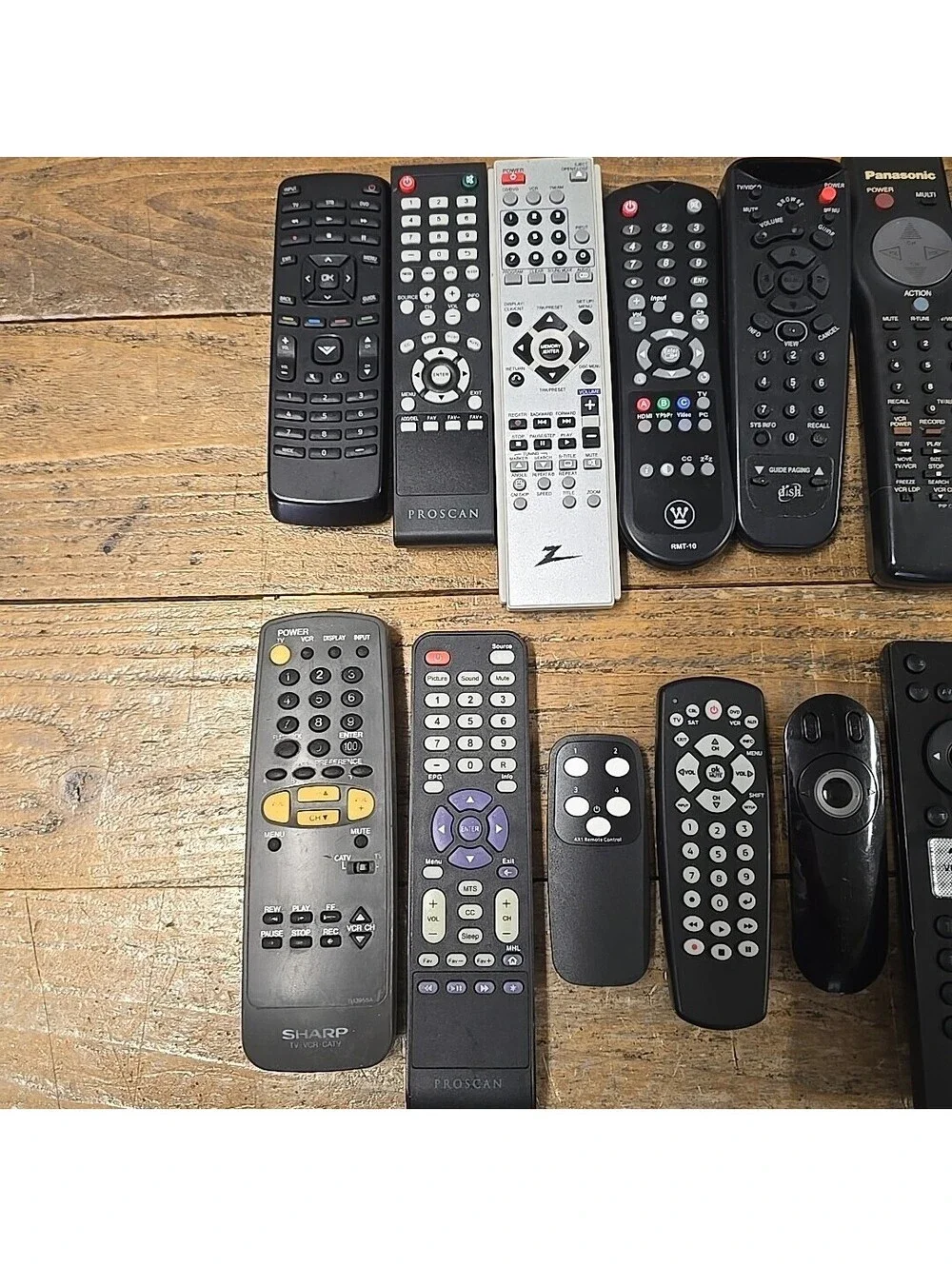 Lot of 20 Mixed Remote Controls Roku Vizio Zenith Samsung Sharp Panasonic